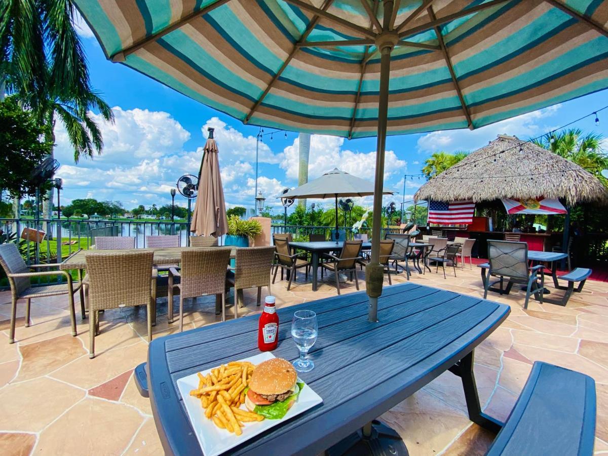 Royal Inn Hotel รอยัลปาล์มบีช ภายนอก รูปภาพ